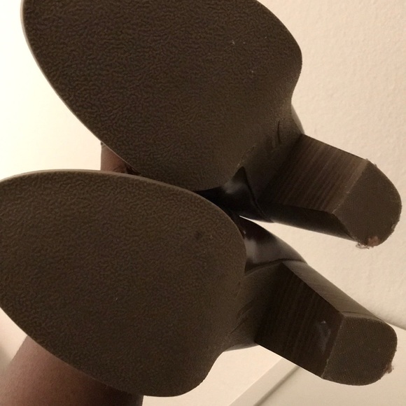 Shoes - Picture 5 of 5